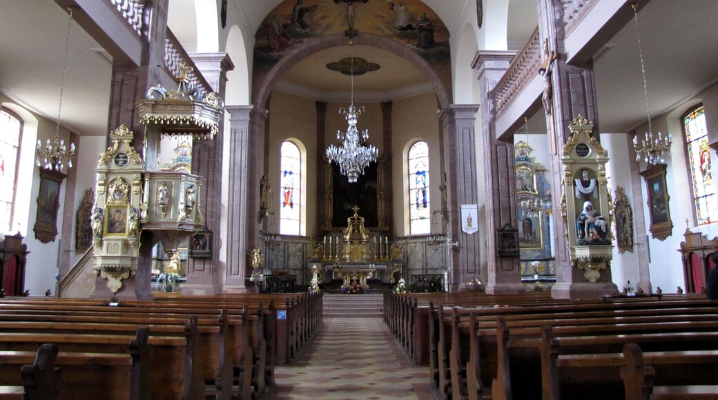 Alsace, Bas-Rhin, Église Saint-Georges de Châtenois (PA00084665, IA00124434). Vue de la nef vers le chœur.