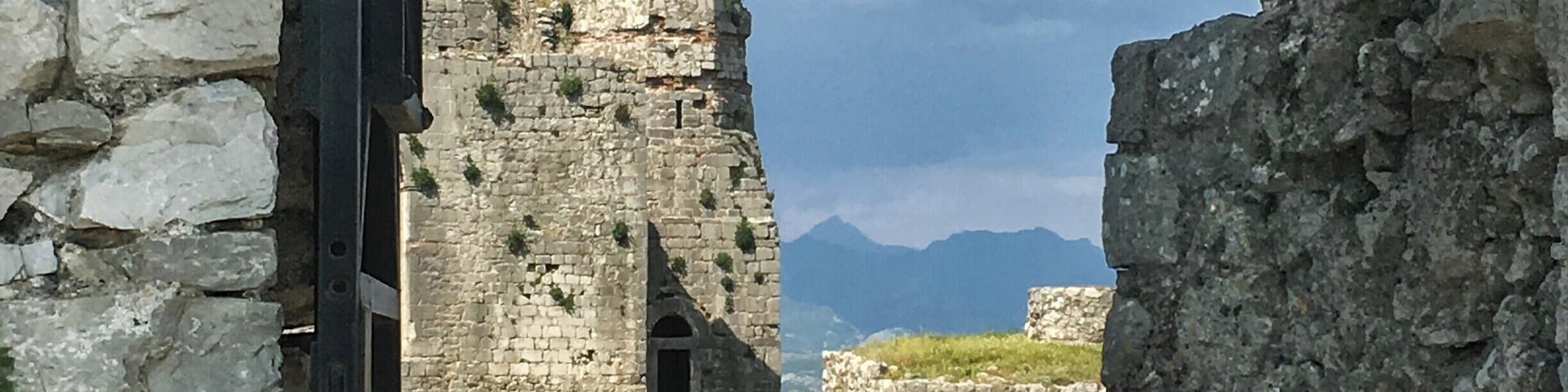 #stunningstructures #albania #rozafa #shkoder