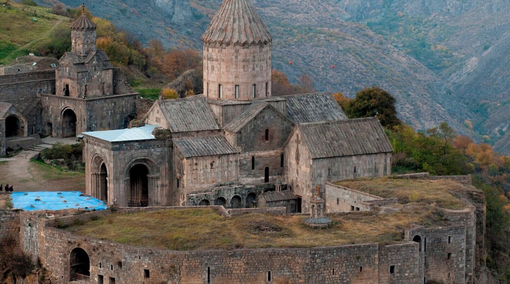 'The setting, the colours, and the vibe of Tatev were exactly as I perceived them and imaged them from photos: amazing. There were white doves completing the picture and a springlike feel in the air. Sadly, it was time to go (there were only 2 more cable cars going down that evening, which was silently creeping in).'
#BestOf5