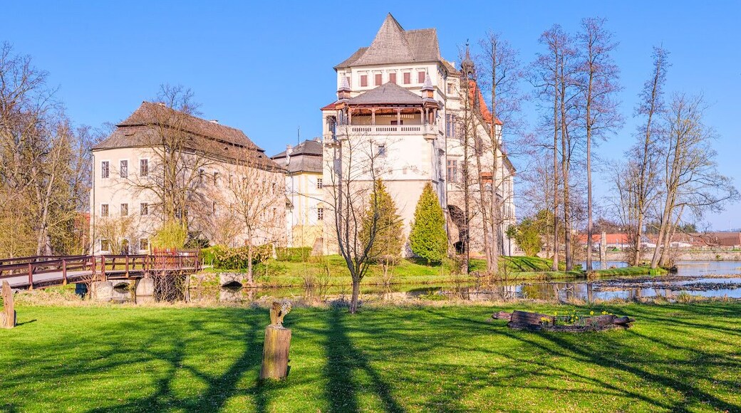 Currently, Blatna Castle belongs to the heirs of the Hildbrand clan. They invest a lot of effort and money in its restoration. Around the castle is a park with alleys, bridges, ancient oaks and pines. Reindeer walk freely in the park.