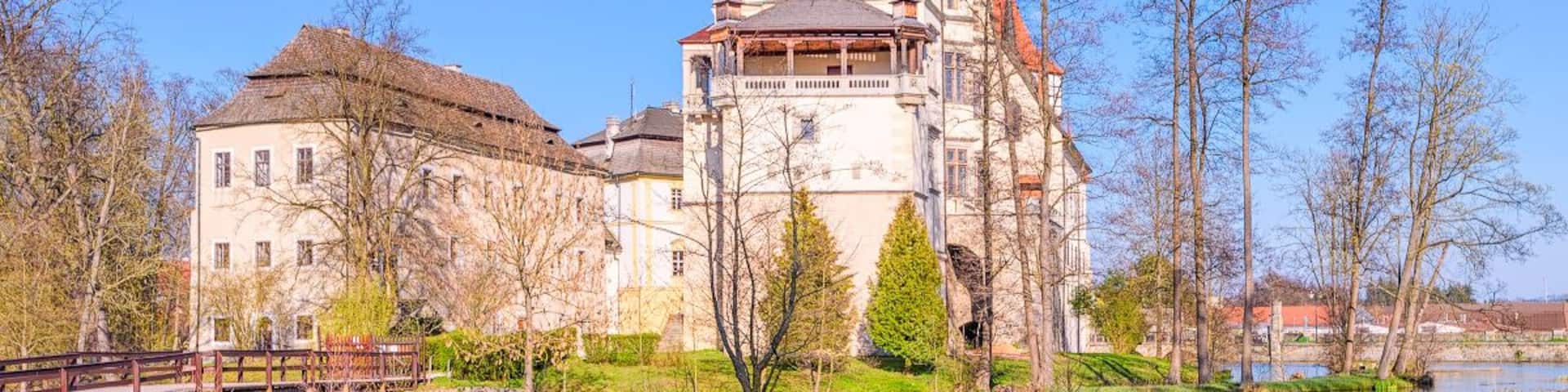Currently, Blatna Castle belongs to the heirs of the Hildbrand clan. They invest a lot of effort and money in its restoration. Around the castle is a park with alleys, bridges, ancient oaks and pines. Reindeer walk freely in the park.