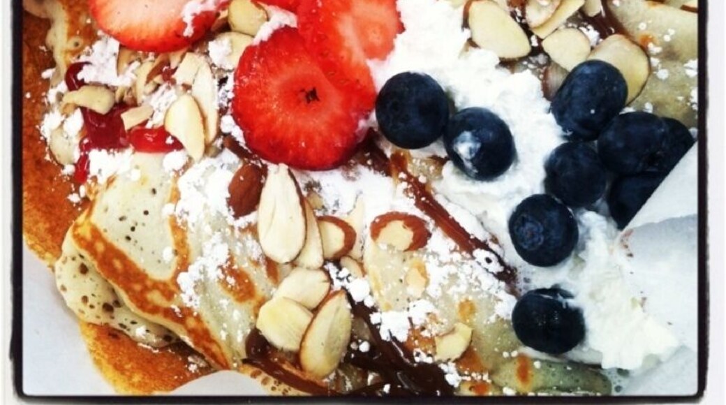 Go see Jerry @ 'Crepes Suzette' located inside the Mesilla Valley Mall; Nice guy and hard worker who turns out delicious crepes. (Tell him Dosh sent you).