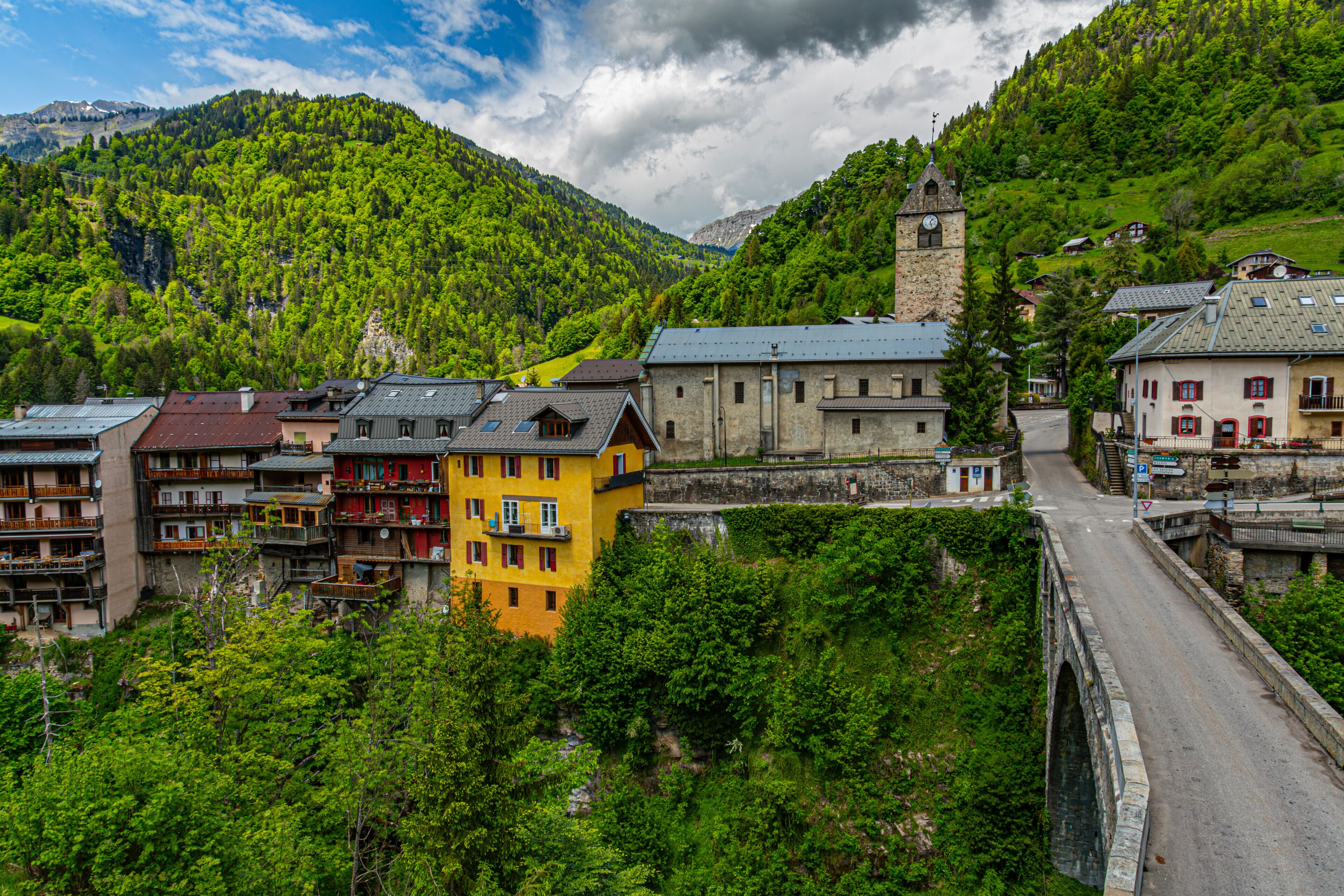 Le village de Flumet et les Aravis, Savoie, France