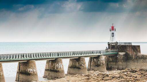 オロンヌ シュル メール