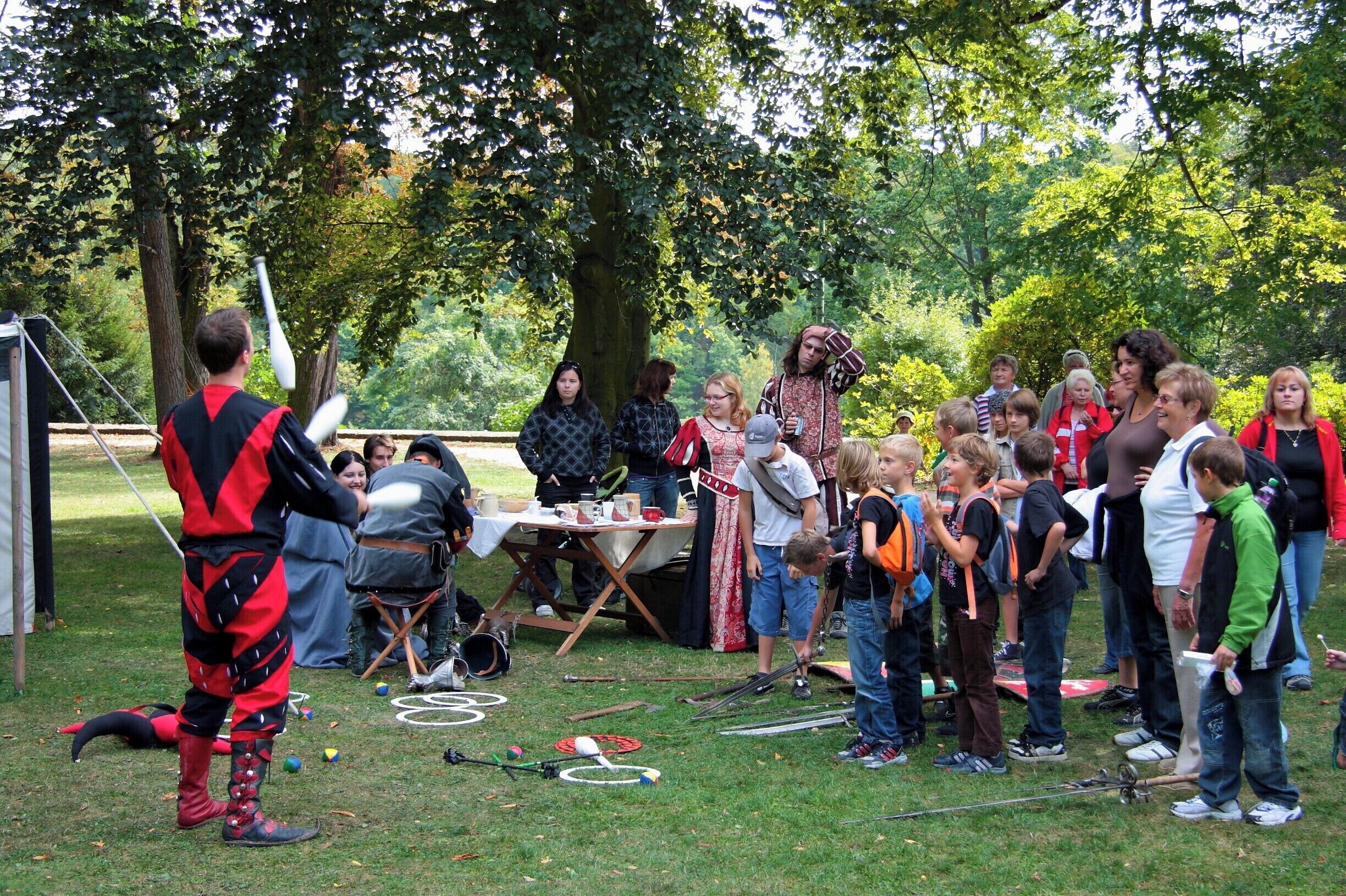 State castle Náměšť nad Oslavou

The castle in Náměšť nad Oslavou situated on the rocky part on the left bank of the Oslava river belongs to the important renaissance buildings in Moravia. A medieval stronghold from the 13th century was ruined and in 1565-1578 the Moravian family of Žerotín rebuilt the place to a spacious renaisaince castle, which has not changed much up to the present. Buildings of so called "Vlašský dvůr" in the front area, an English park and a small French garden belong to the castle premises. In 2001 a castle and its premises were declared the National Cultural Monument.
https://www.zamek-namest.cz/en