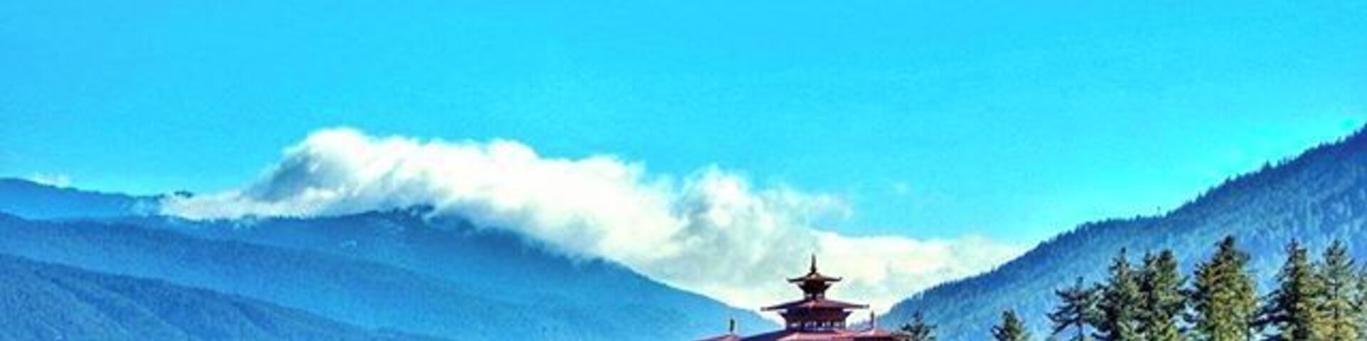 Who doesn't love clear blue skies, pine trees on both sides of the road, endless farms, traditional farm-houses, ancient monasteries and a brewery in the middle of all that. 😁
Bumthang in Bhutan is everything I mentioned above and a bit more.
Picture from December, 2015. The first time I experienced and survived -10 degree celsius. 👻
#Bhutan #bhutan_ig #himalayas #hippieinhills #bhutandiaries #naturelovers #ig_countryside #ig_asia #landscape_lovers #bluesky #skylovers #indiapictures #theshootingstar #bumthang #budgettravel #wearetravelgirls #girlslovetravel #greatoutdoors #mypixeldiary #myhallaphoto #femaletravelbloggers #travelthrowback #lovetheworld #Blue #letsgoeverywhere #ig_bhutan #wonderful_places #kissfromtheworld #travelgram #ig_daily #throwbackthursdays