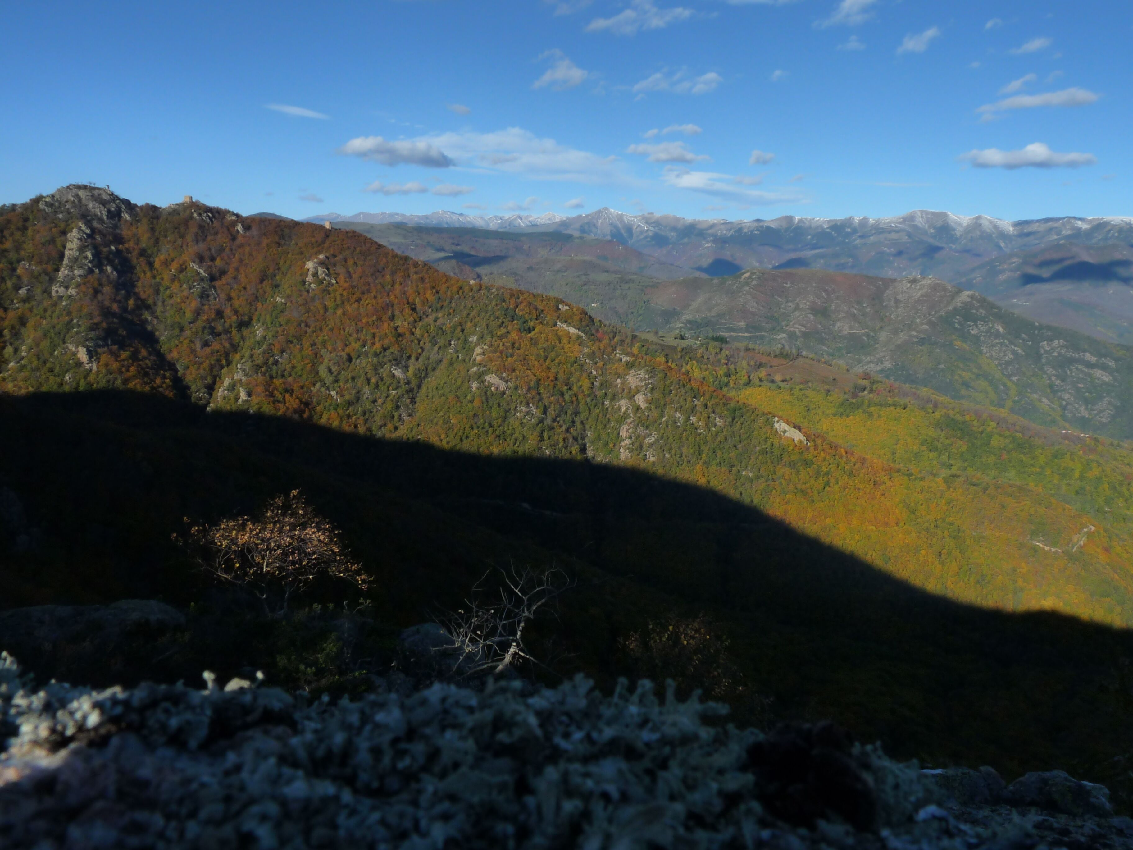 General view of Haut-Vallespir with the 3 towers of Cabrenç