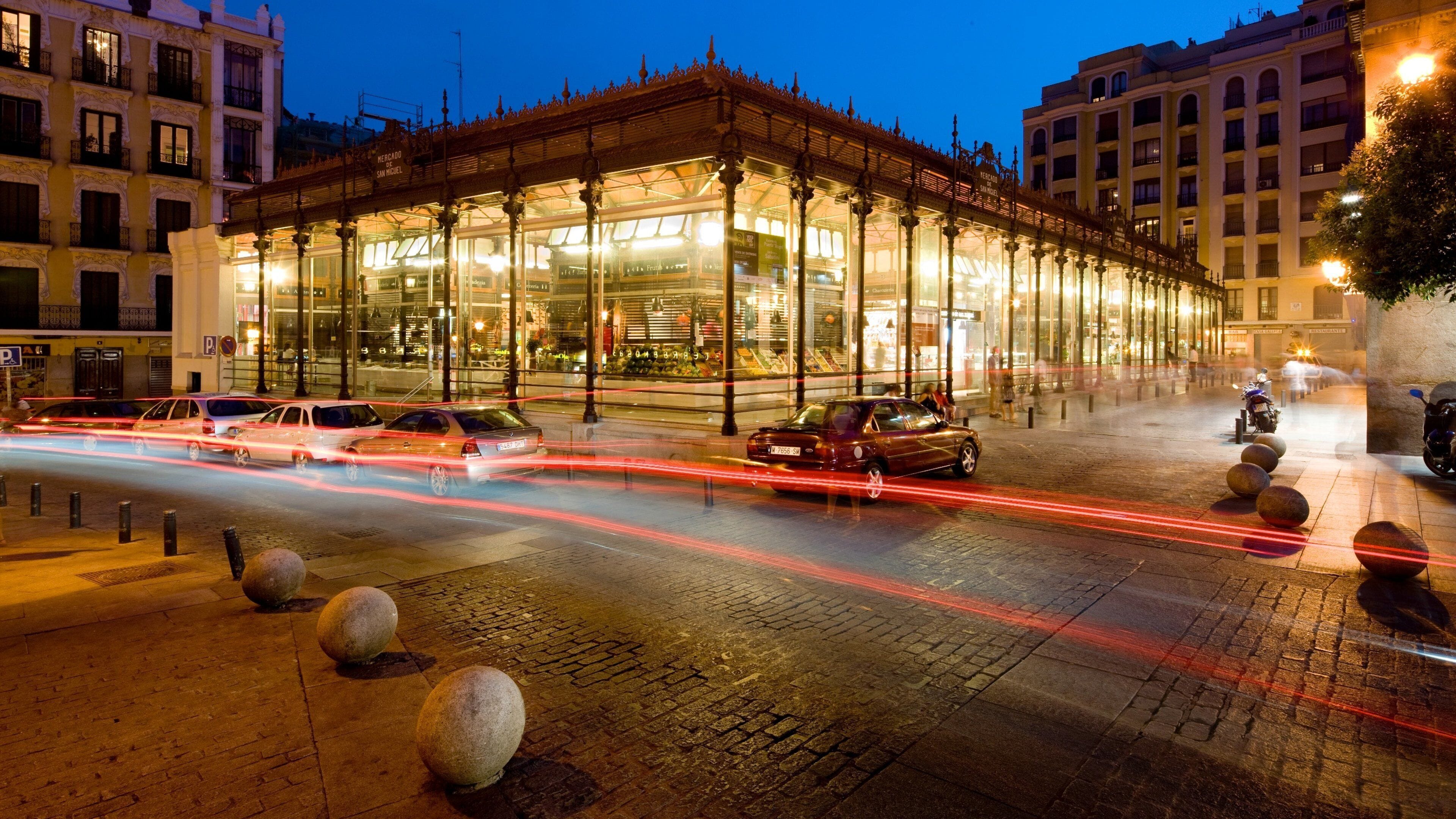 Evening atmosphere at San Miguel Market in Madrid's vibrant community