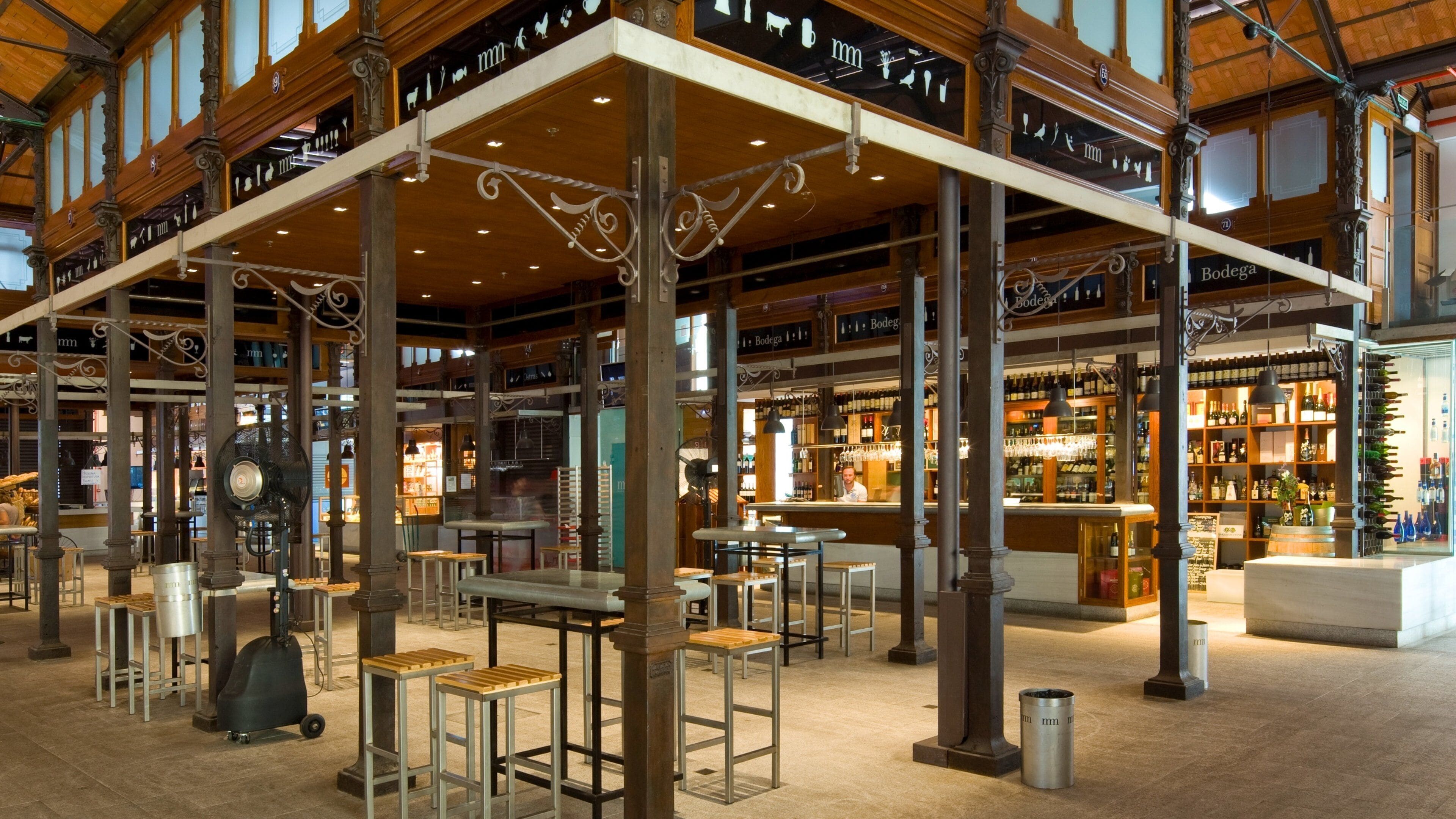 Mercado de San Miguel presenterar shopping och interiörer