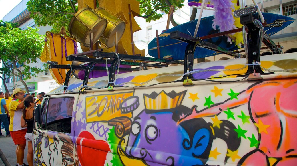 Marché hippie d\'Ipanema qui includes art en plein air, scènes de rue et art de rue