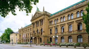Zoological Research Museum Alexander Koenig which includes heritage architecture