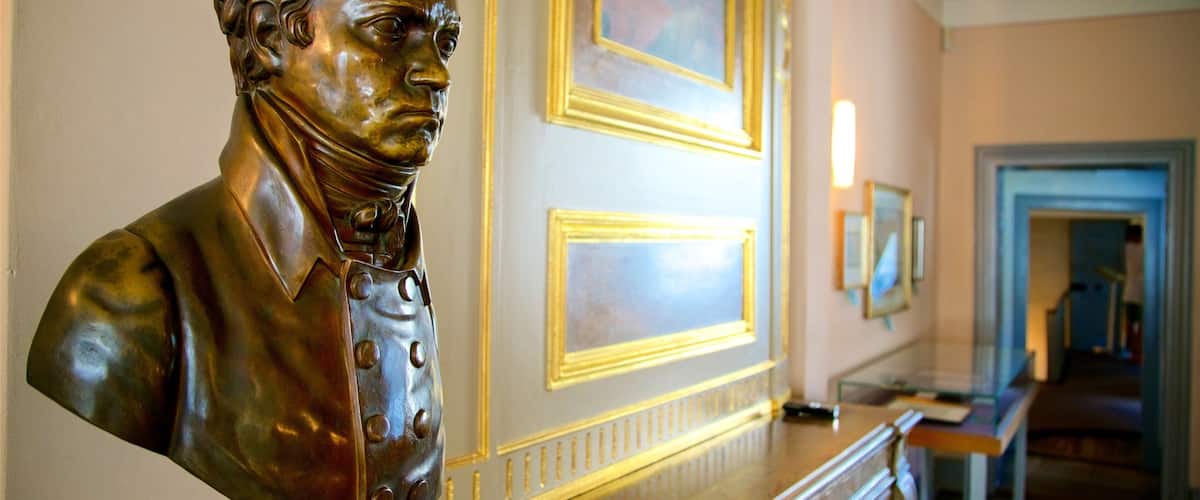 Zentrum which includes heritage elements, art and interior views