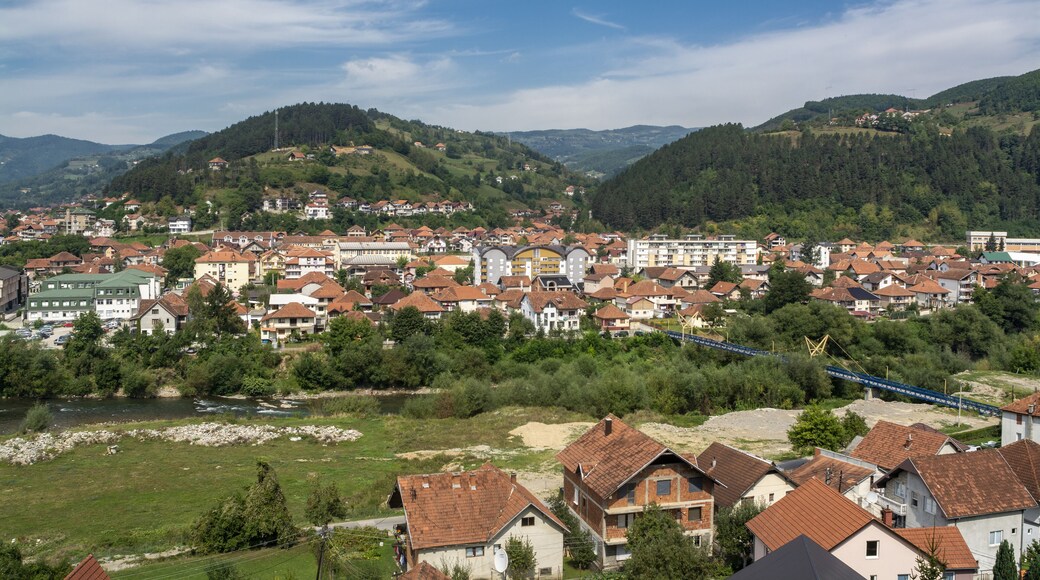 Bijelo Polje (–ë–∏—ò–µ–ª–æ –ü–æ—ô–µ)