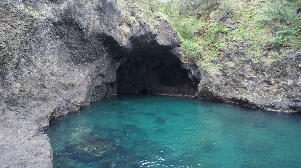 竜王洞 Cave