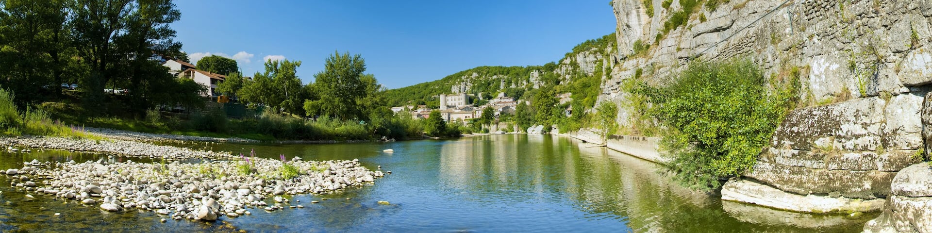 Vogüé en Ardèche, plus beau village de France