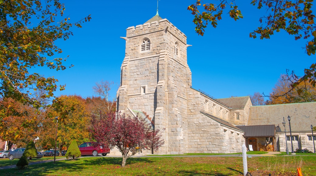 Hopedale Unitarian Parish Church at 65 Hopedale Street in historic town center of Hopedale, Worcester County, Massachusetts MA, USA.
