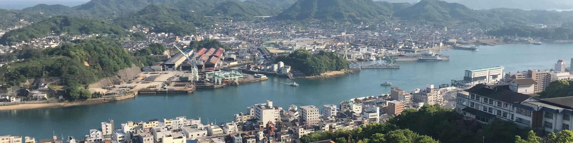 千光寺公園頂上展望台より望む尾道水道と向島