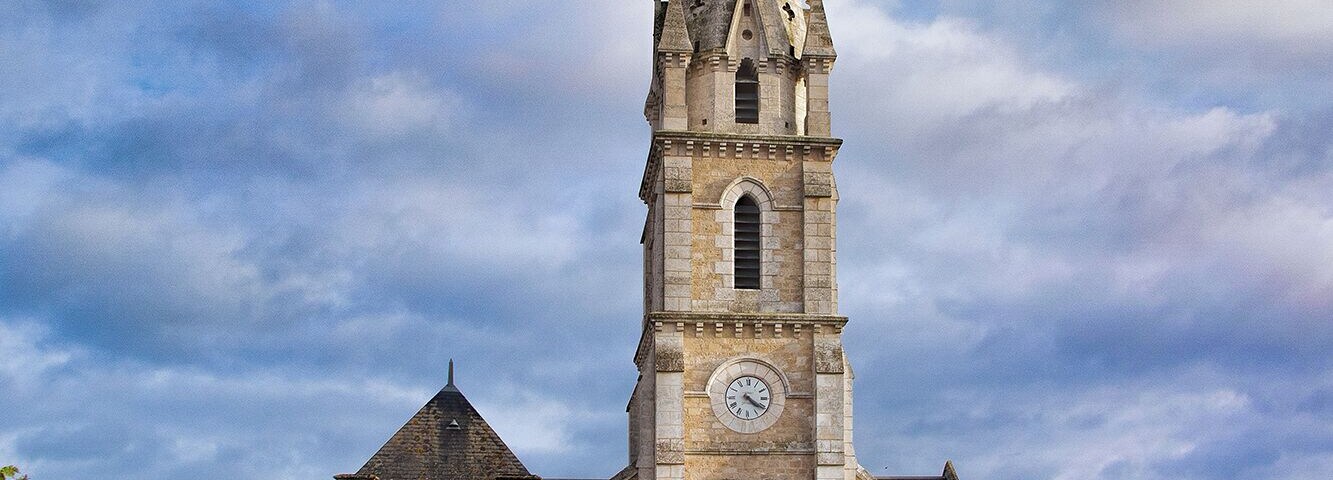 This building is inscrit au titre des Monuments Historiques. It is indexed in the Base Mérimée, a database of architectural heritage maintained by the French Ministry of Culture, under the reference PA00105680 .
