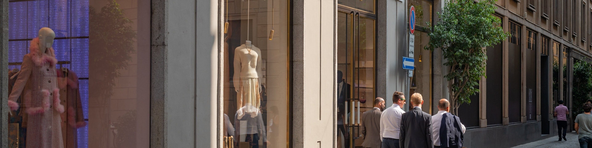 Via Montenapoleone Fashion District which includes street scenes