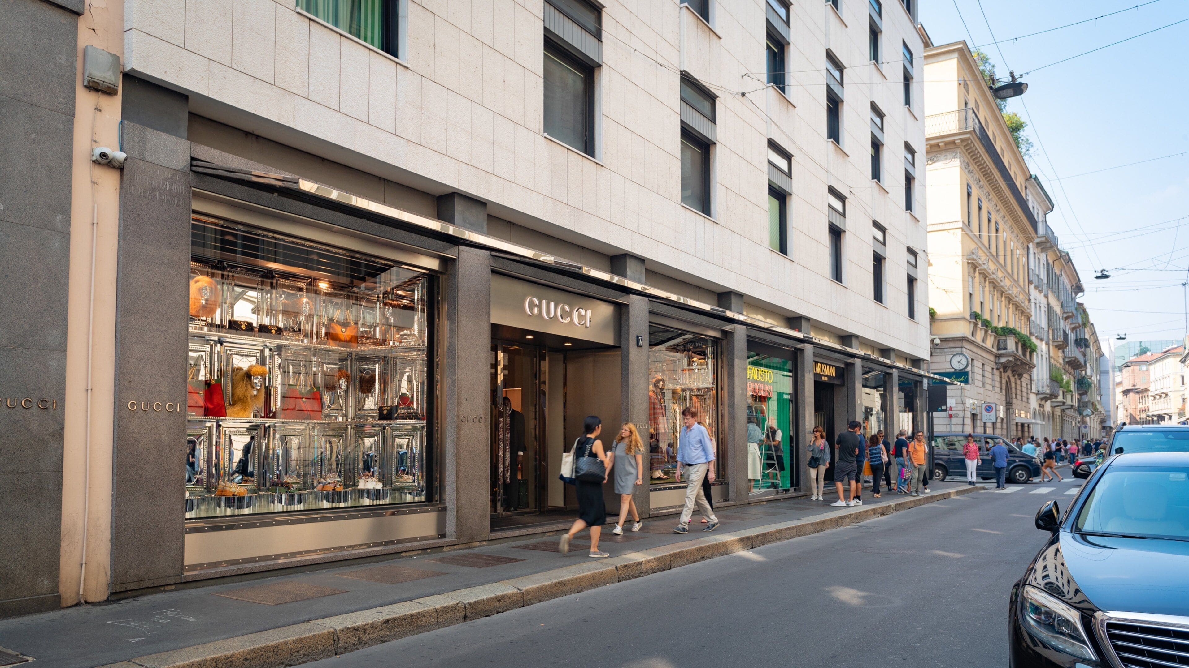 Via Montenapoleone Fashion District showing street scenes