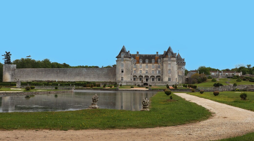 Charente-Maritime - Saint-Savinien - Panorama Chateau de la Roche-Courbon