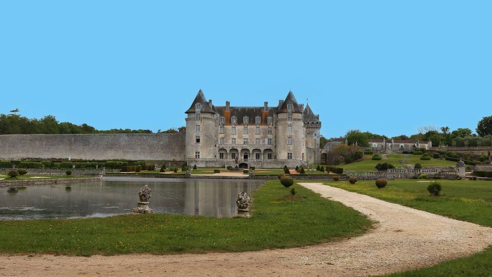 Charente-Maritime - Saint-Savinien - Panorama Chateau de la Roche-Courbon