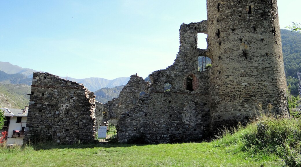 Chùteau des Seigneurs de la Brigue - CÎté ouest
