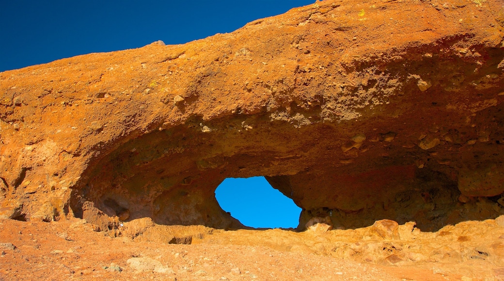 Hole in the Rock featuring desert views