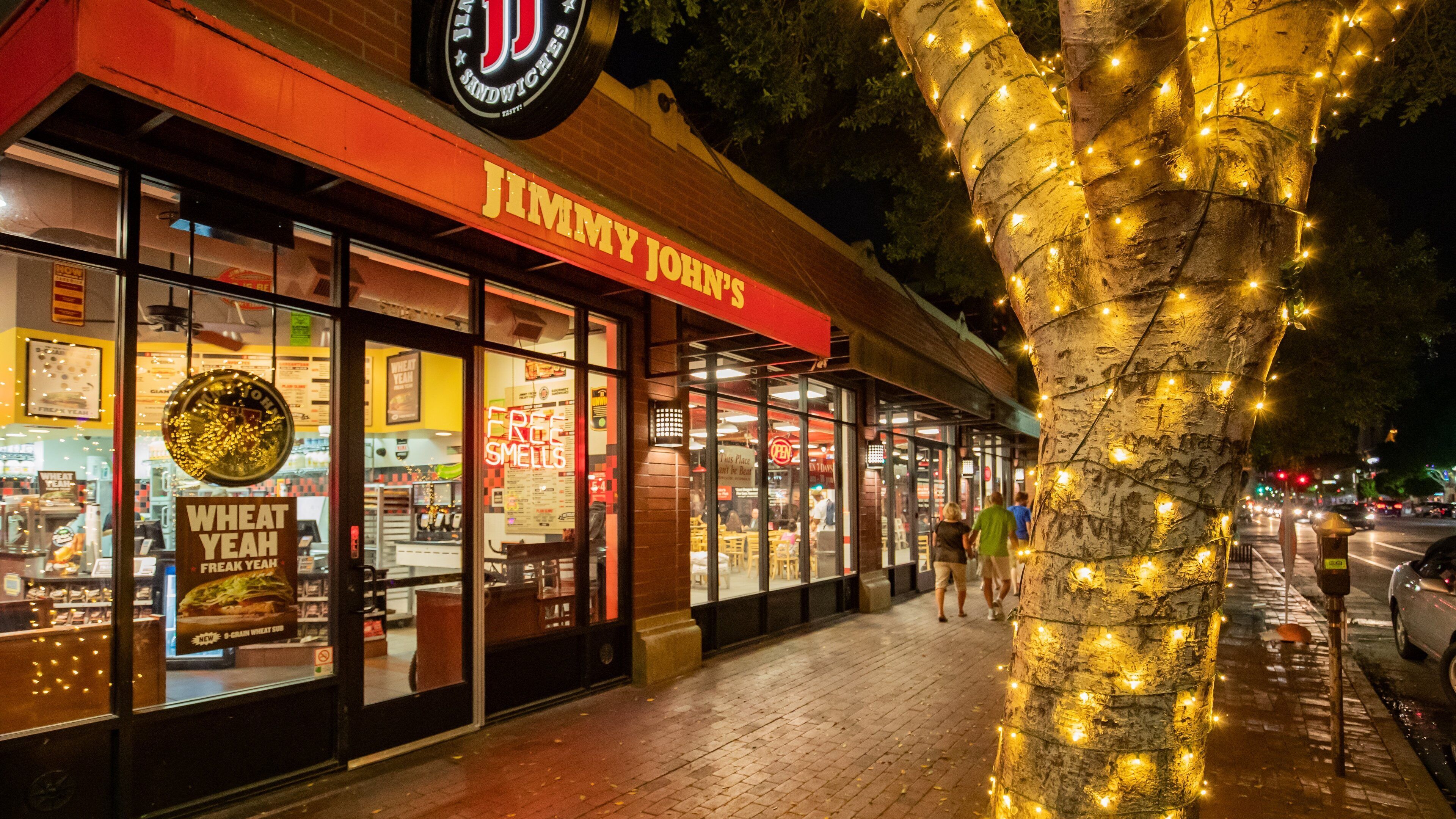 Mill Avenue District featuring street scenes and night scenes