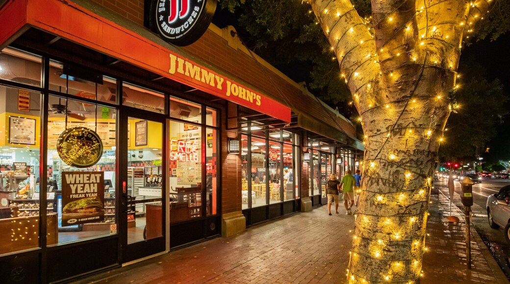 Mill Avenue District featuring street scenes and night scenes