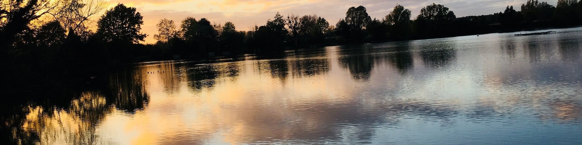 Petite ballade autour de cet étang possibilité de rejoindre la voie verte de la