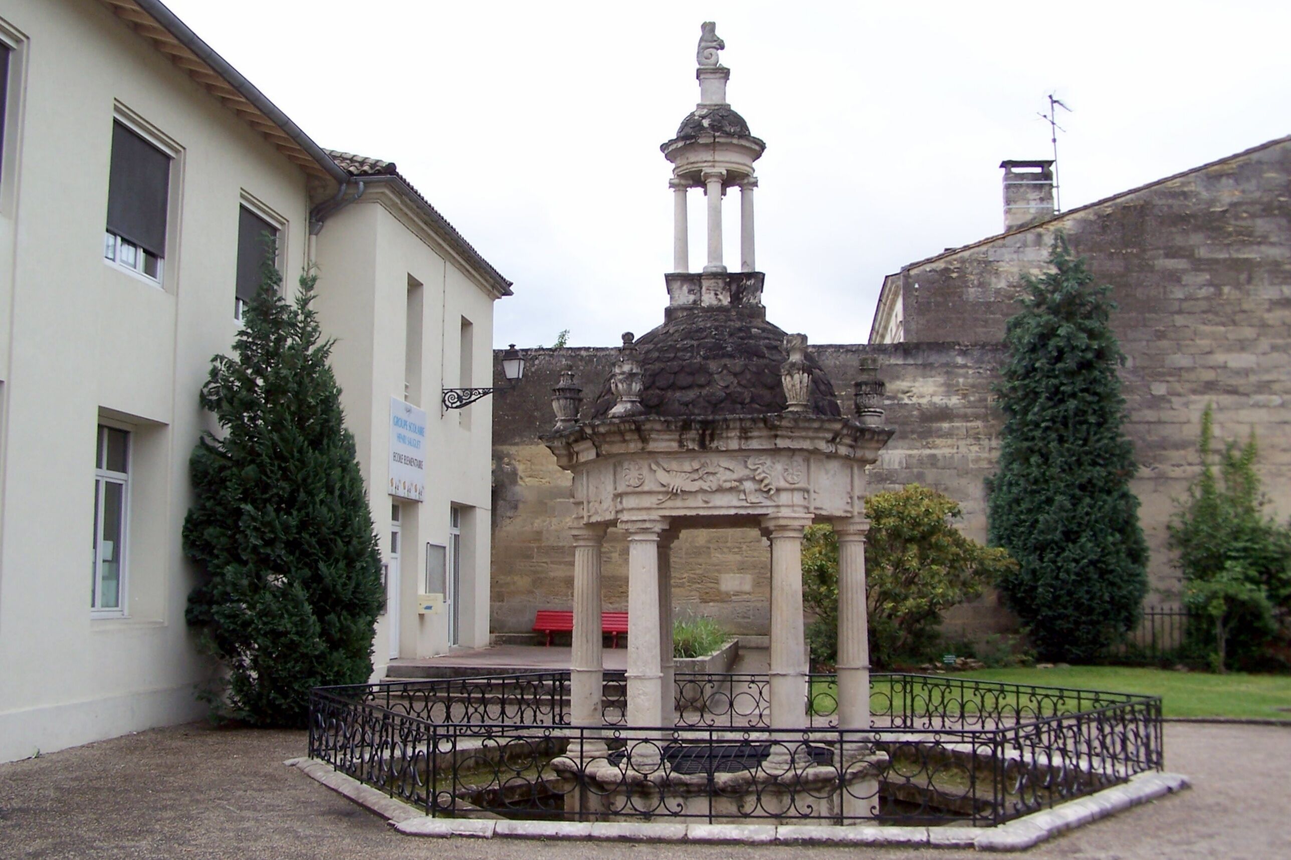 Puits Henri IV de Coutras (Gironde, France)