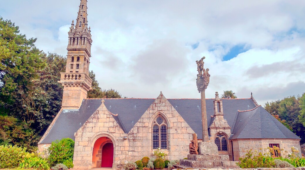 Chateaulin with its stone houses on a cloudy day. It is located in French Brittany.