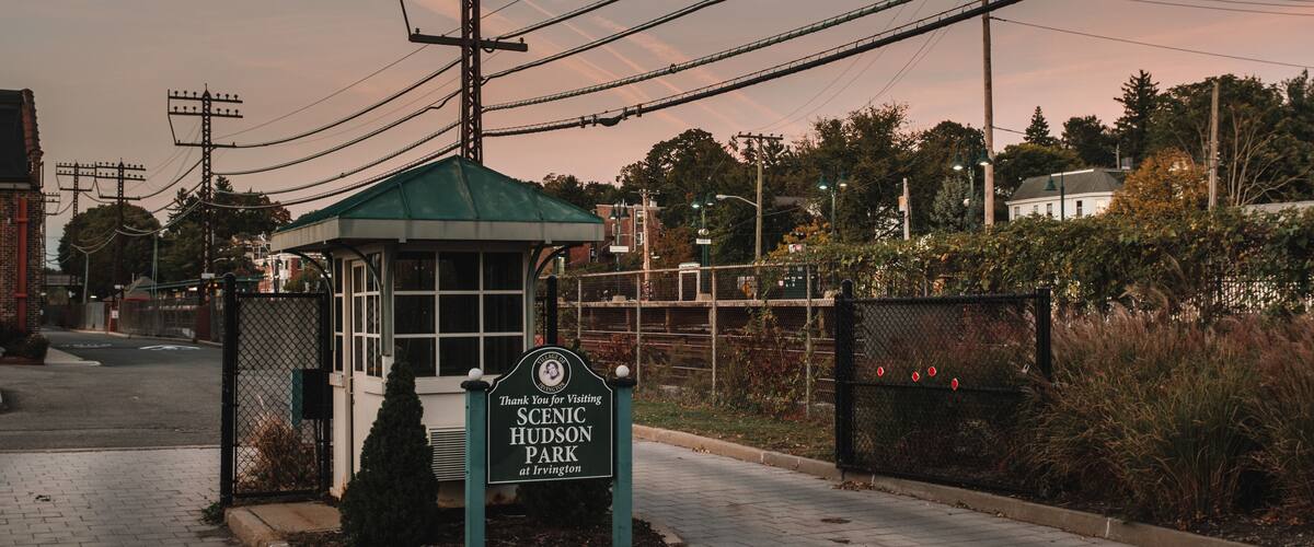 Entrance to Scenic Hudson Park in Irvington, NY