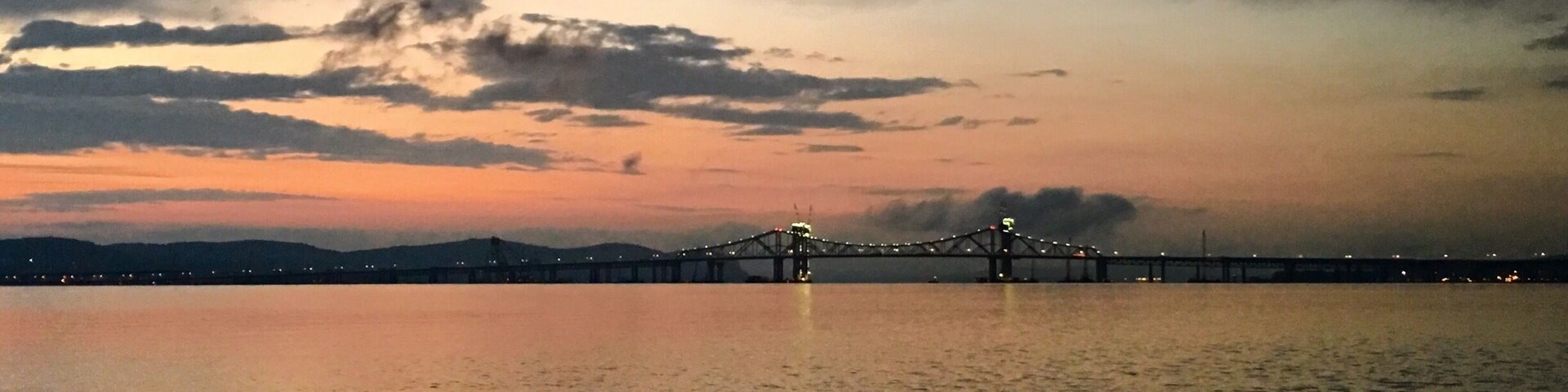 This beautiful park is alongside the Hudson River in the beautiful city of Irvington. The park is beautiful and has many amenities like Playground Unit,
Shuffle Board Courts
Horse Shoe Pits,
Bocce Court
Volleyball Net
Spray Pool
Picnic Tables and 
Barbecue Pits. The park benches give you scenic views of glorious sunsets and the Tapan Zee bridge in the distance.