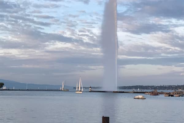 #lifeatexpedia #reflections
Geneva’s Jet D’eau