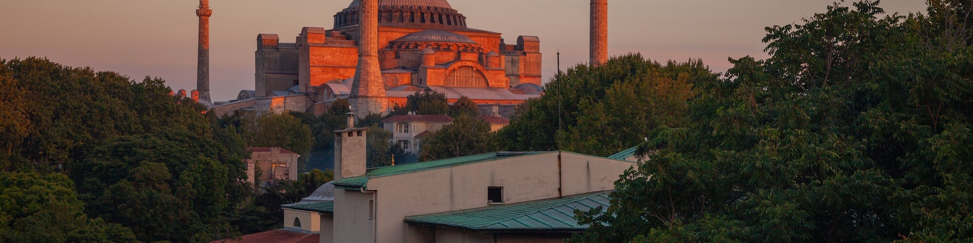 Hagia Sophia which includes a city, heritage architecture and a church or cathedral