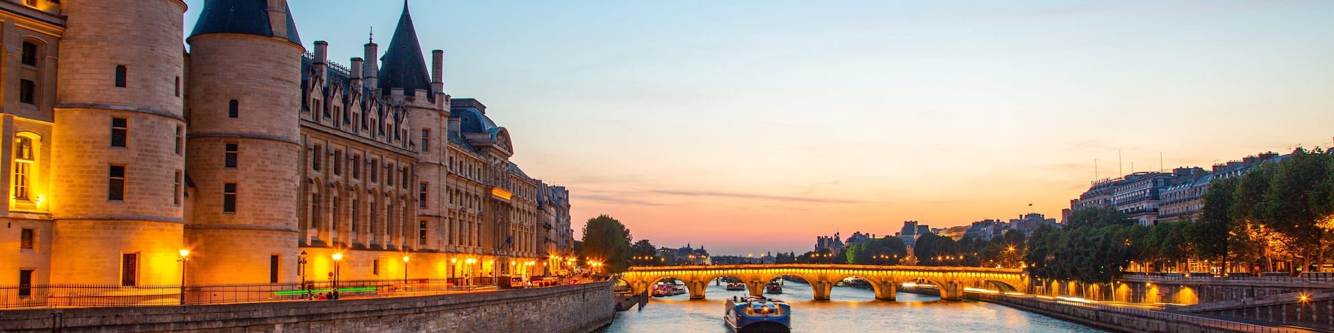 Pont Neuf featuring chateau or palace, heritage architecture and a river or creek