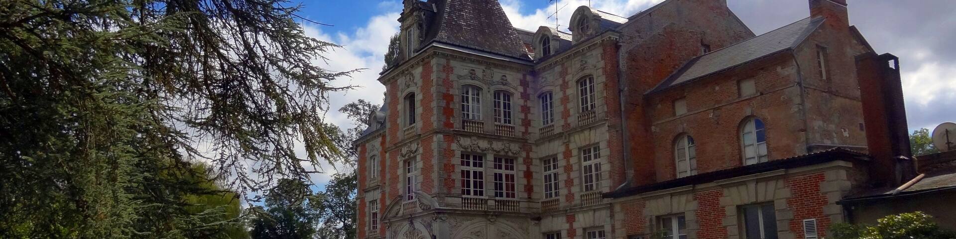 ChĂąteau de Rocheux, LigniĂšres, Loir-et-Cher, France