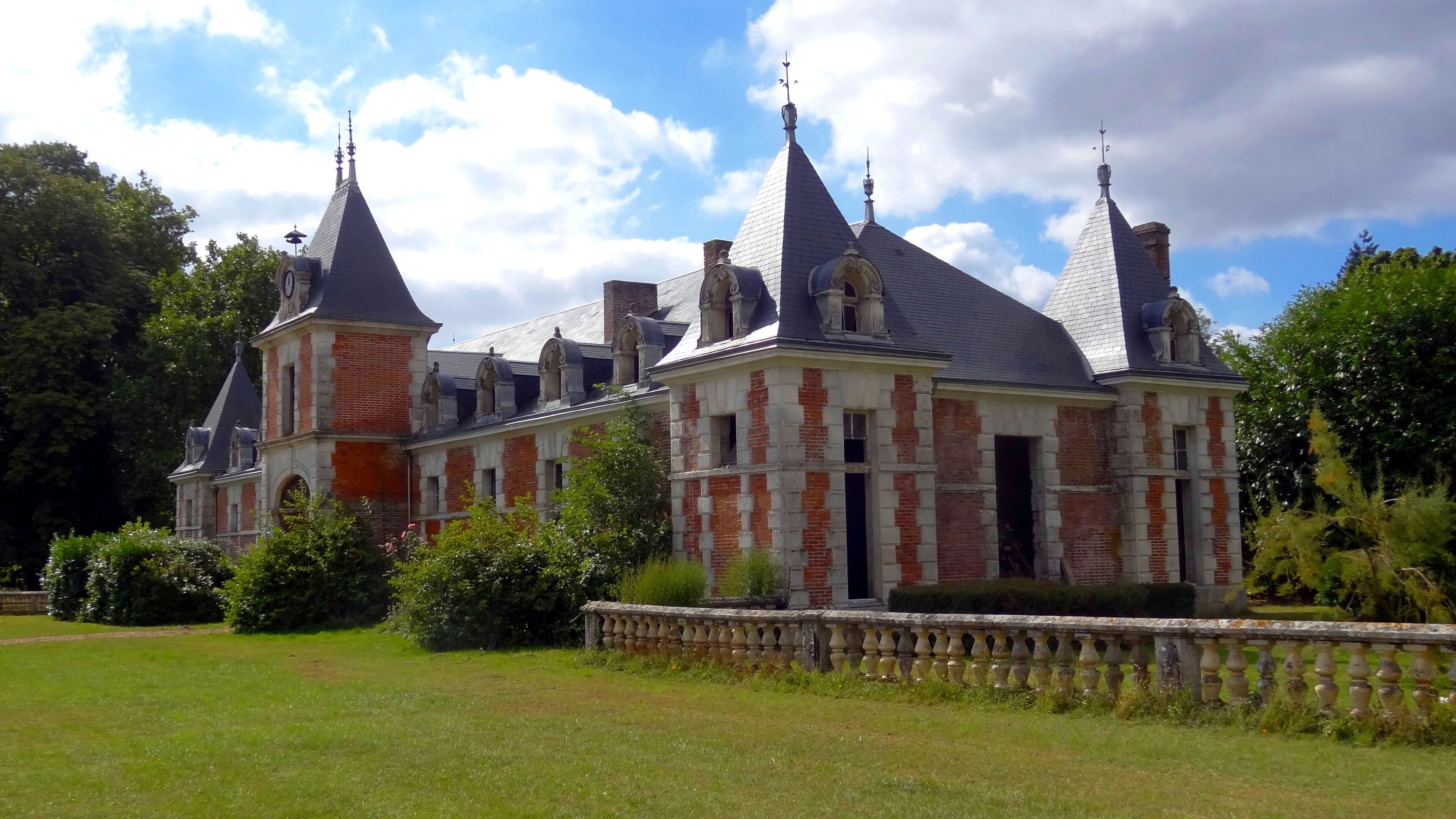 Château de Rocheux, Lignières, Loir-et-Cher, France