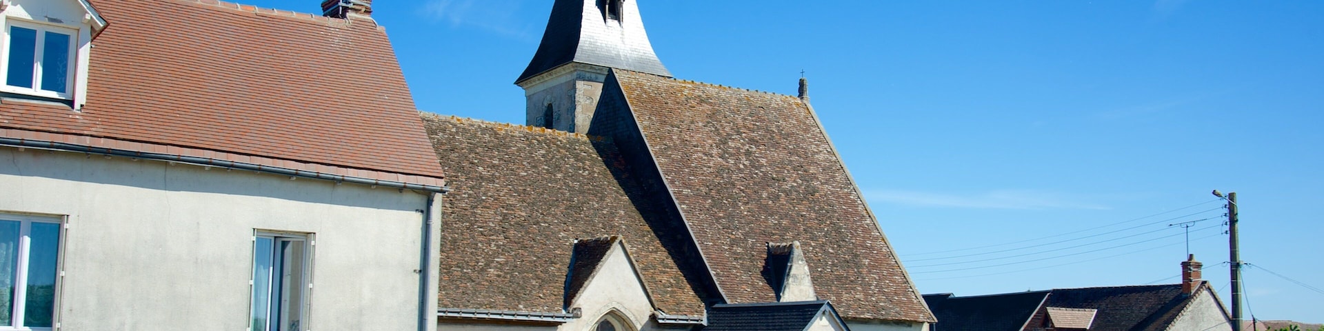 Veuves featuring a church or cathedral and heritage elements