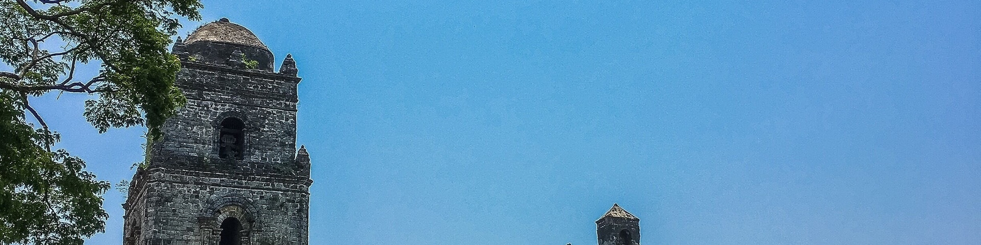 Up North! Chasing history., #Laoag #paoaychurch #history #iphoneography #ilocossur #wanderlust #travel #church #atchitecture #oldbuilding #philippines