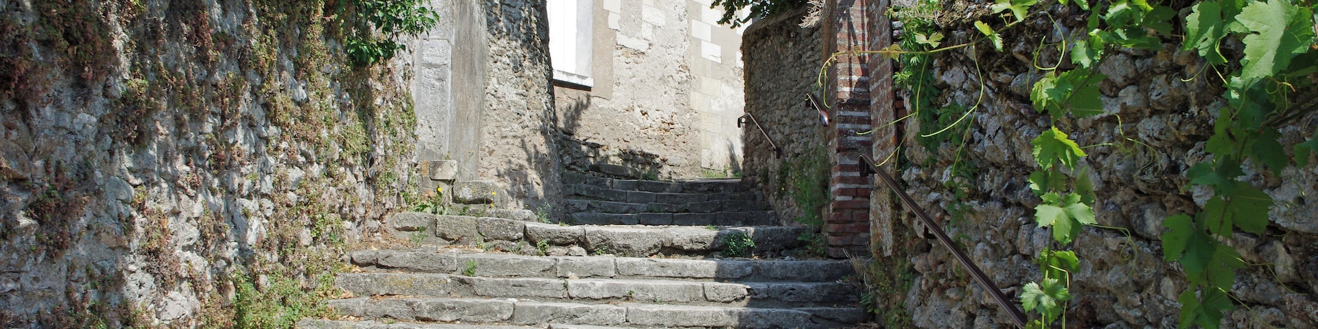 Esvres ou Esvres-sur-Indre (Indre-et-Loire) Les escaliers du Château.