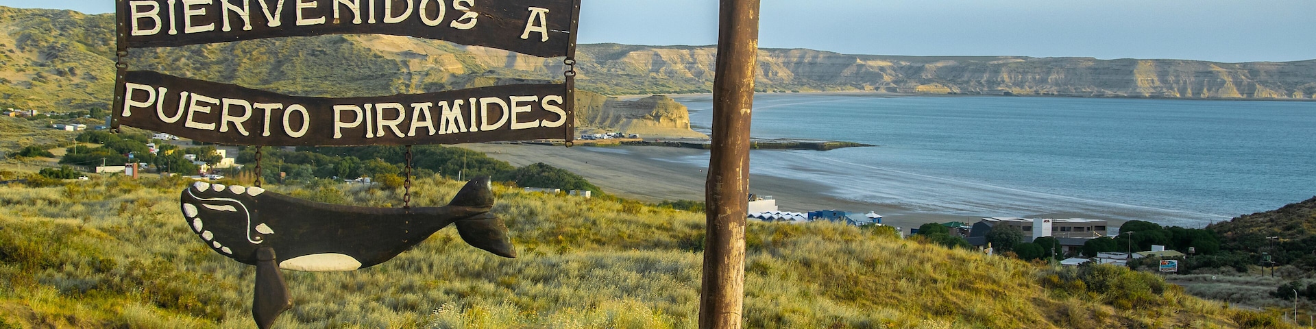 Puerto piramides viewpoint, chubut, argentina