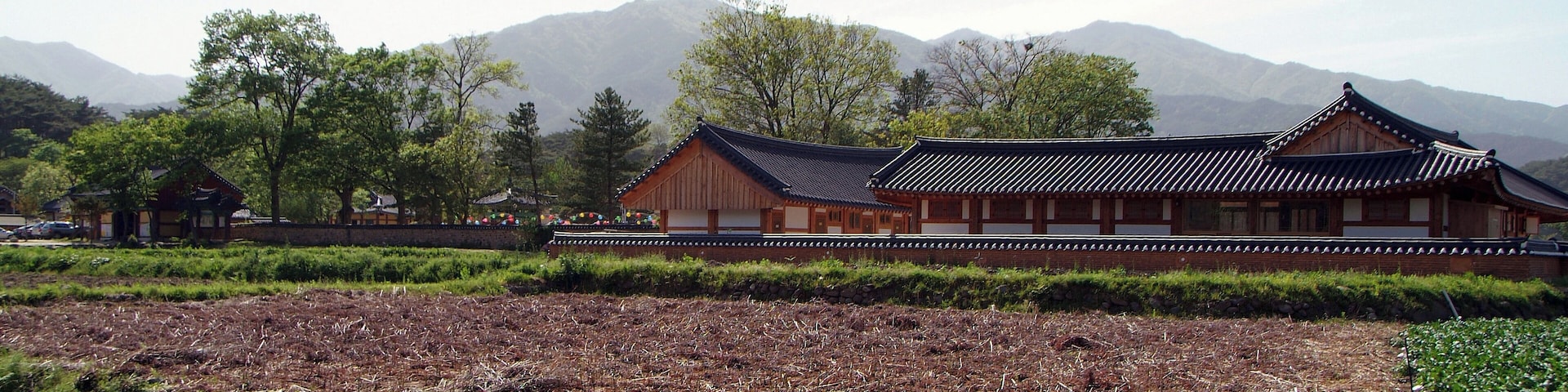 This media shows the cultural heritage monument in South Korea with the number: