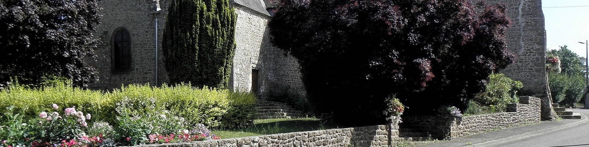 Église Saint-Martin de Cigné, commune d'Ambrières-les-Vallées (53).