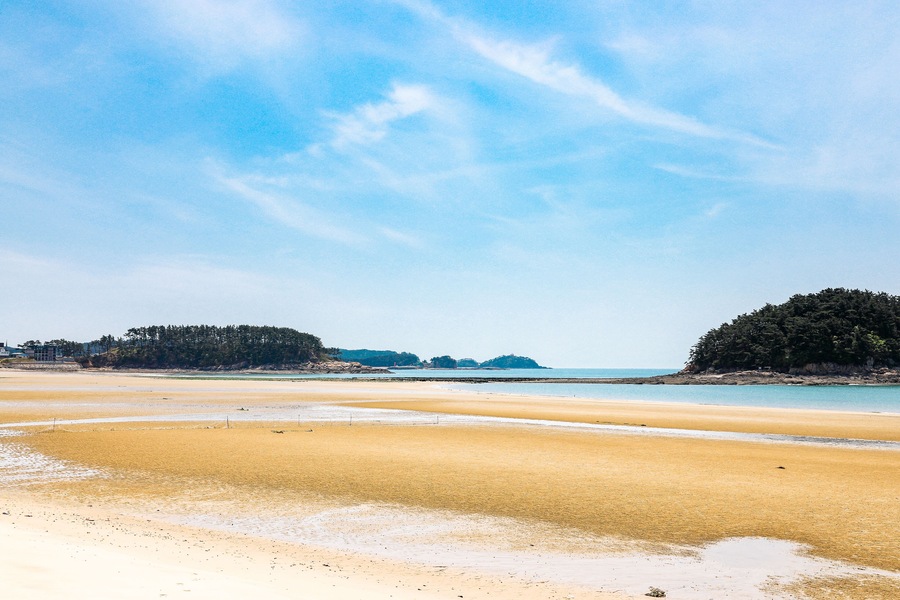Cheonripo Beach in Taean, Korea; Shutterstock ID 1448768132; Purchase Order: -
