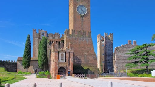 Villafranca di Verona Castello