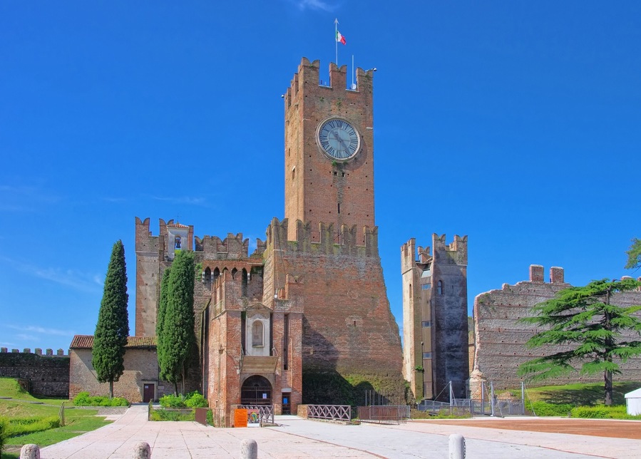 Villafranca di Verona Castello