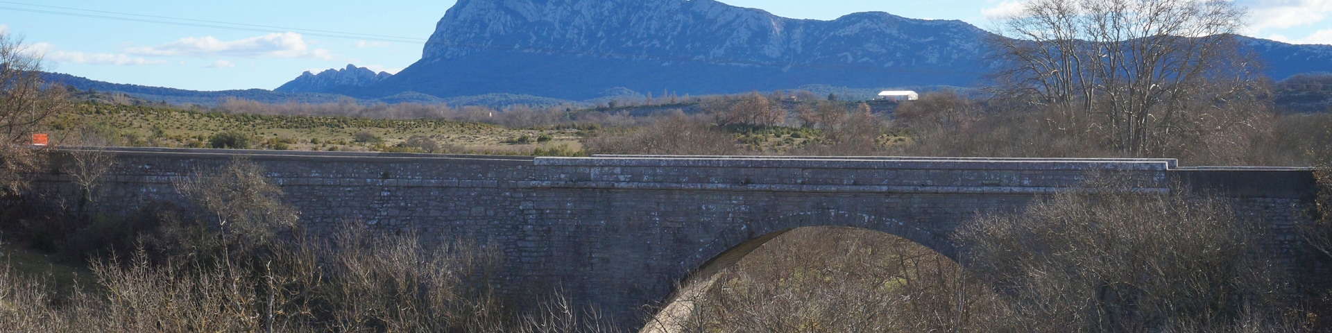 Ravin des Arcs hiking landscape, in the south of France, Shutterstock ID 701065138, SF SSA Case with Manager Approval: Case 07151371, Job: Prepay credit, Client/Licensee: , Other: